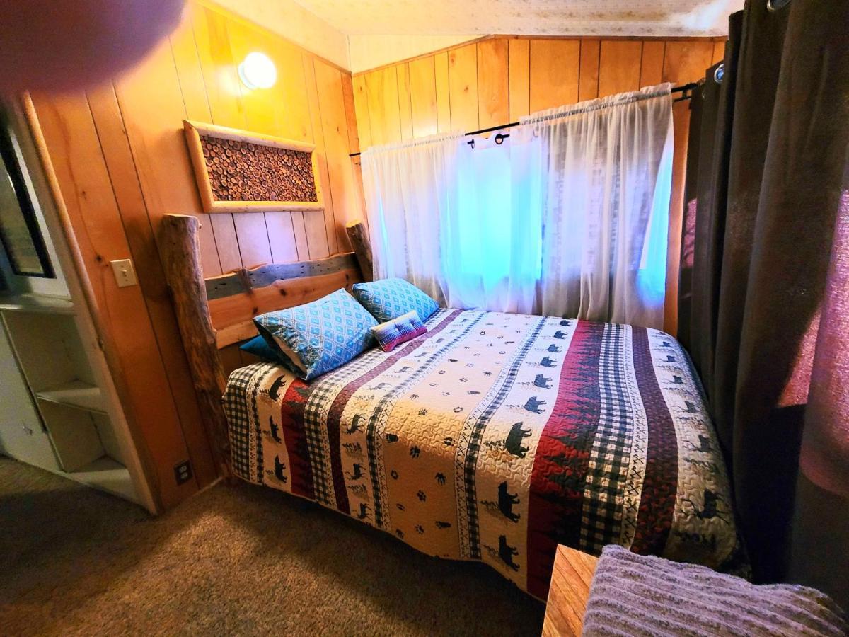 Green Cabin In Big Bear Lake 3 Bdr Pets Friendly Big Bear City Eksteriør bilde